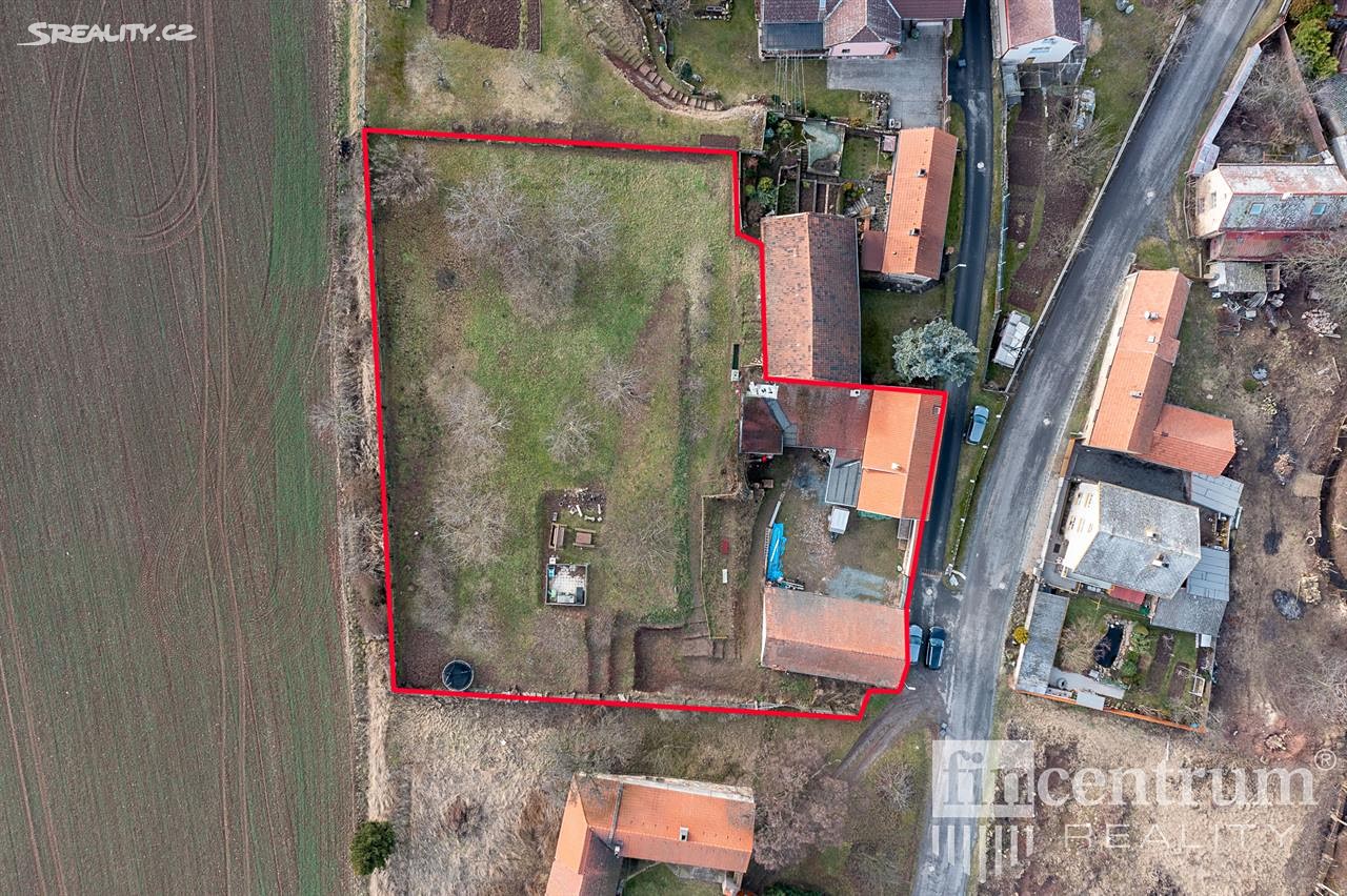 Prodej  rodinného domu 172 m², pozemek 2 586 m², Hořešovičky, okres Kladno