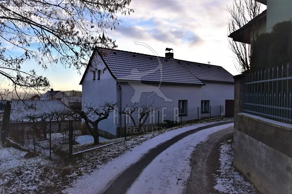 Prodej  rodinného domu 87 m², pozemek 352 m², Újezd, okres Beroun