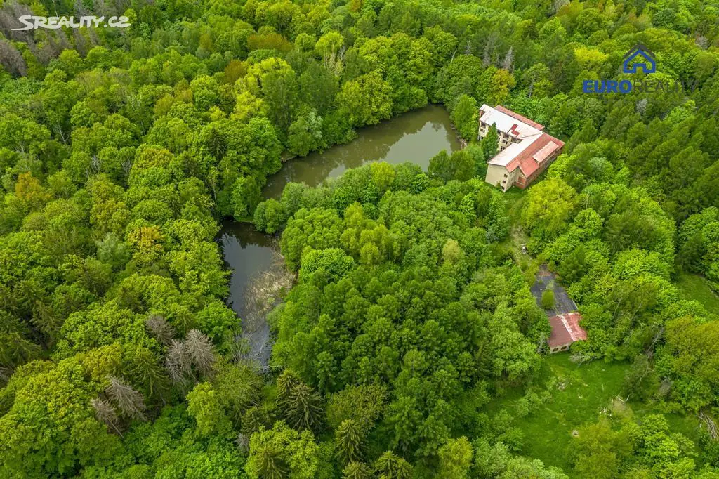 Prodej  komerčního pozemku 24 808 m², Hrobčice, okres Teplice