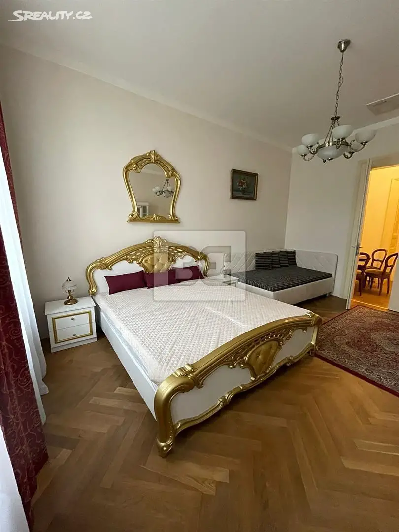 Pronájem bytu 1+kk 45 m², U Bulhara, Praha 1 - Nové Město