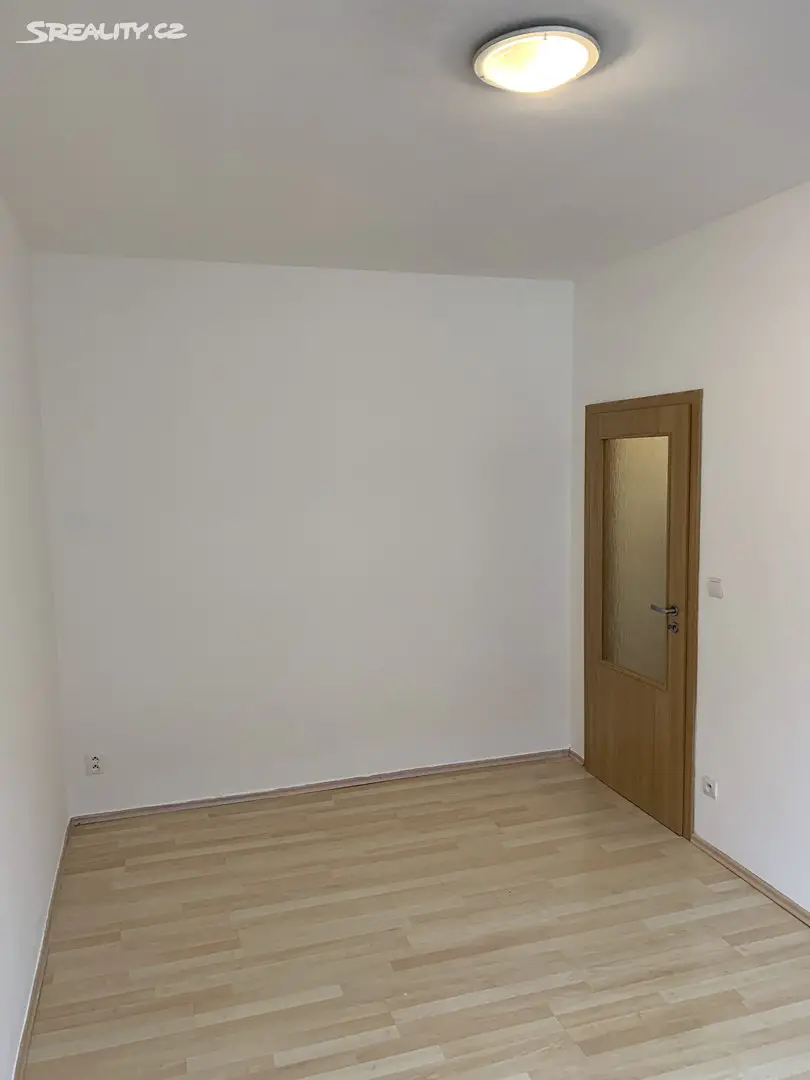 Pronájem bytu 1+kk 25 m², Tržní, Brno - Černovice