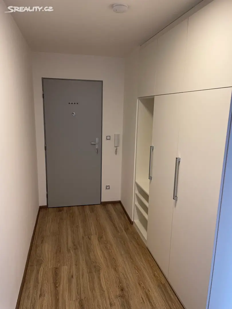 Pronájem bytu 3+kk 75 m², Višňová, Moravany