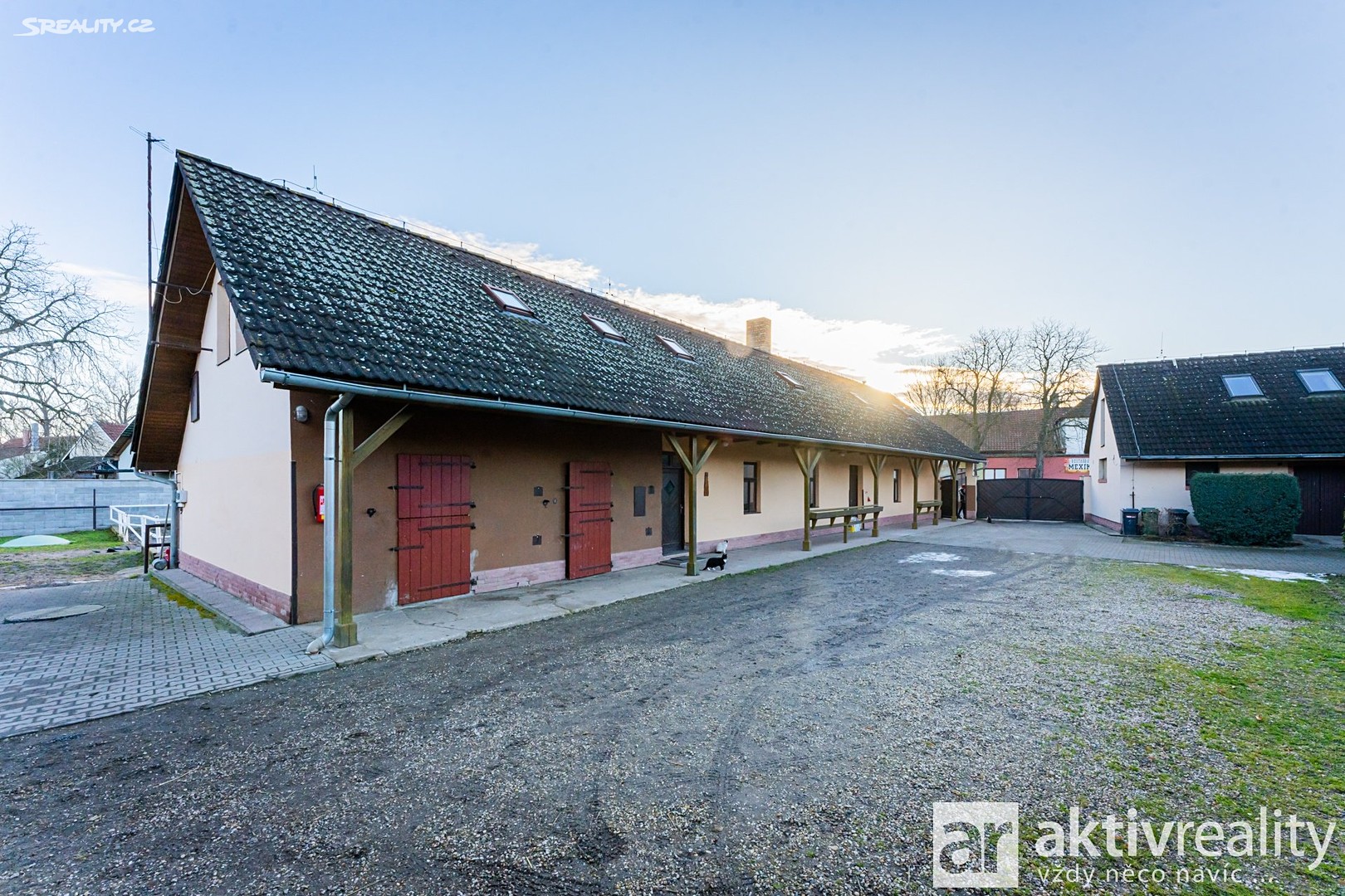 Pronájem bytu 1+kk 14 m² (Podkrovní), Hlavní, Neratovice - Mlékojedy