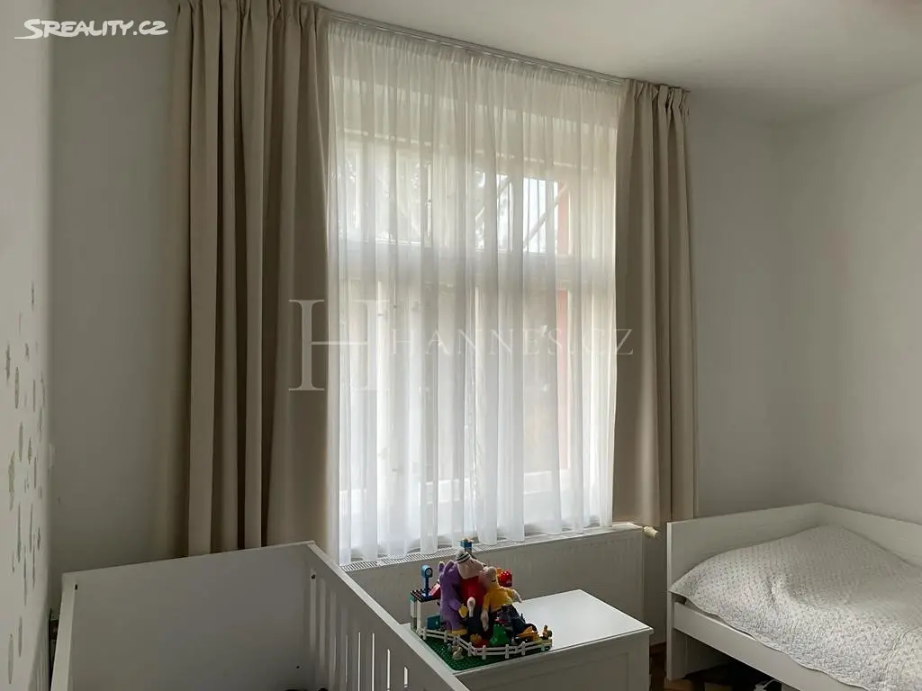 Pronájem bytu 3+1 108 m², Lomená, Praha 6 - Střešovice