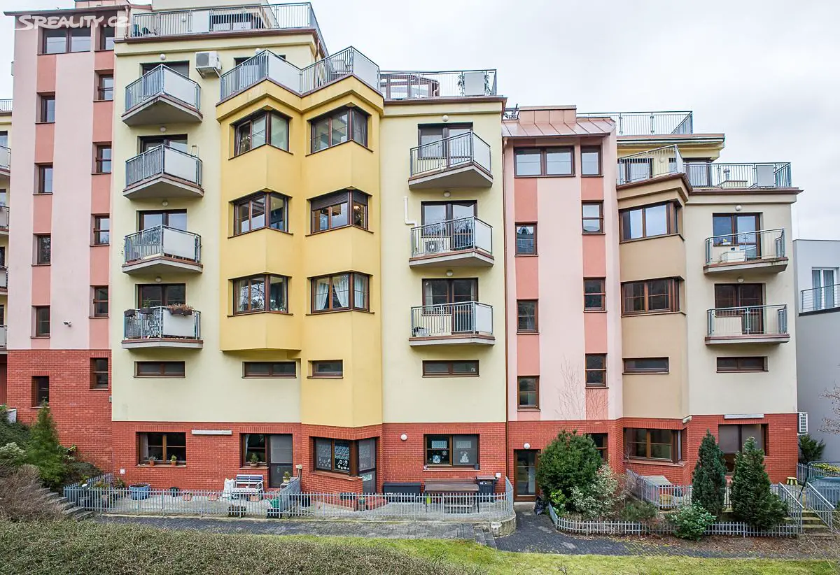 Pronájem bytu 3+kk 69 m², Trojská, Praha 8 - Troja
