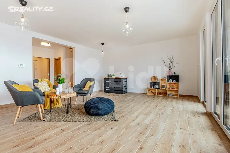 Prodej bytu 4+kk 117 m², Karlovy dvory I, Horní Planá - Hůrka
