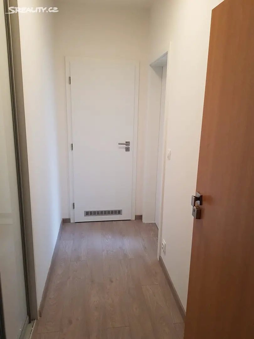 Pronájem bytu 1+kk 24 m², Markůvky, Brno - Bystrc