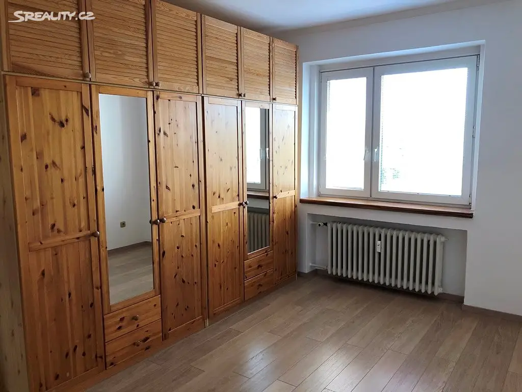 Pronájem bytu 3+1 78 m², Erbenova, Otrokovice