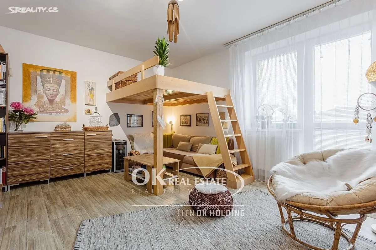 Prodej bytu 1+1 37 m², Smetanova, Sezemice