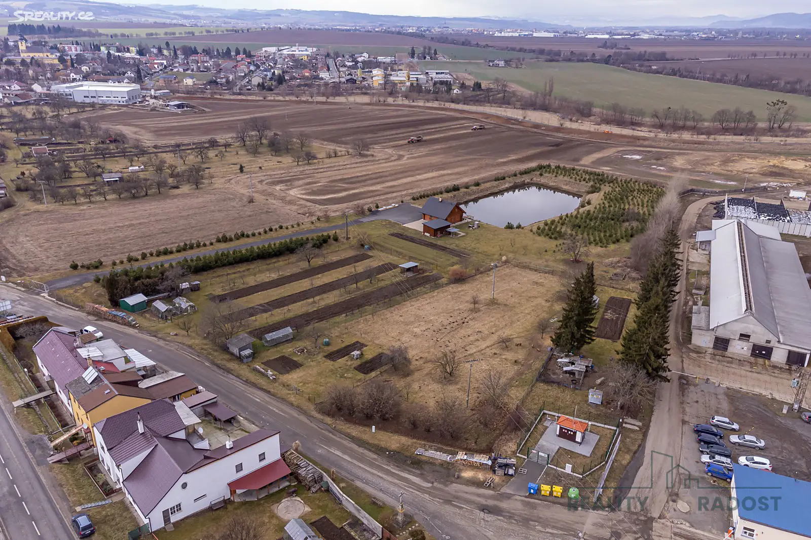 Prodej  stavebního pozemku 4 376 m², Olomoucká, Loštice
