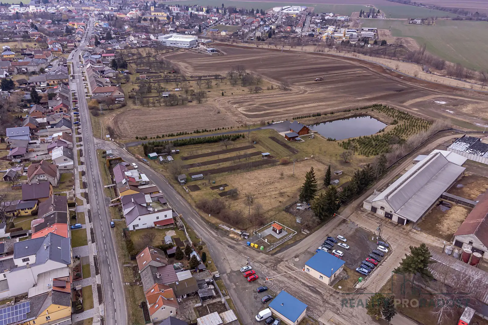 Prodej  stavebního pozemku 4 376 m², Olomoucká, Loštice