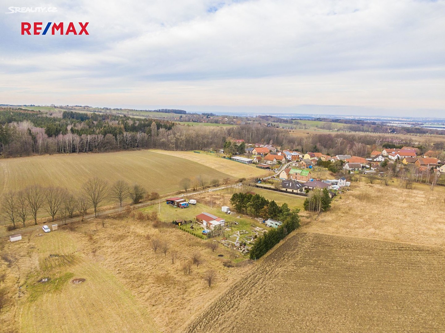 Prodej  stavebního pozemku 1 600 m², Strančice, okres Praha-východ