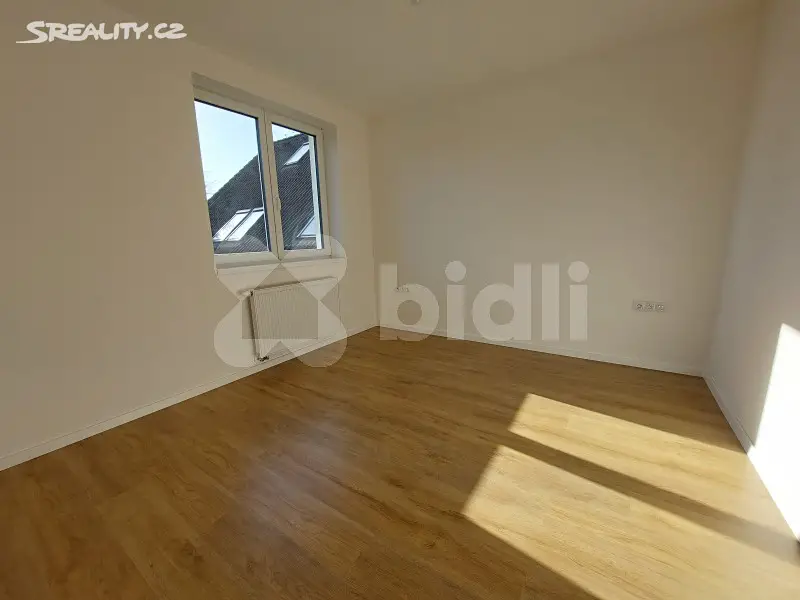 Pronájem bytu 2+kk 55 m², Pod Kaplankou, Beroun - Beroun-Město