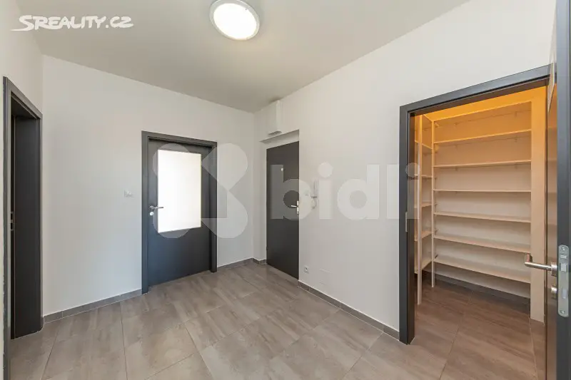 Pronájem bytu 3+kk 100 m², Lišejníková, Brno - Žebětín