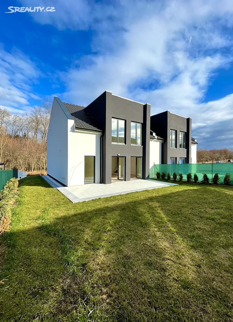 Prodej  rodinného domu 166 m², pozemek 408 m², U Potoka, Vodochody - Hoštice