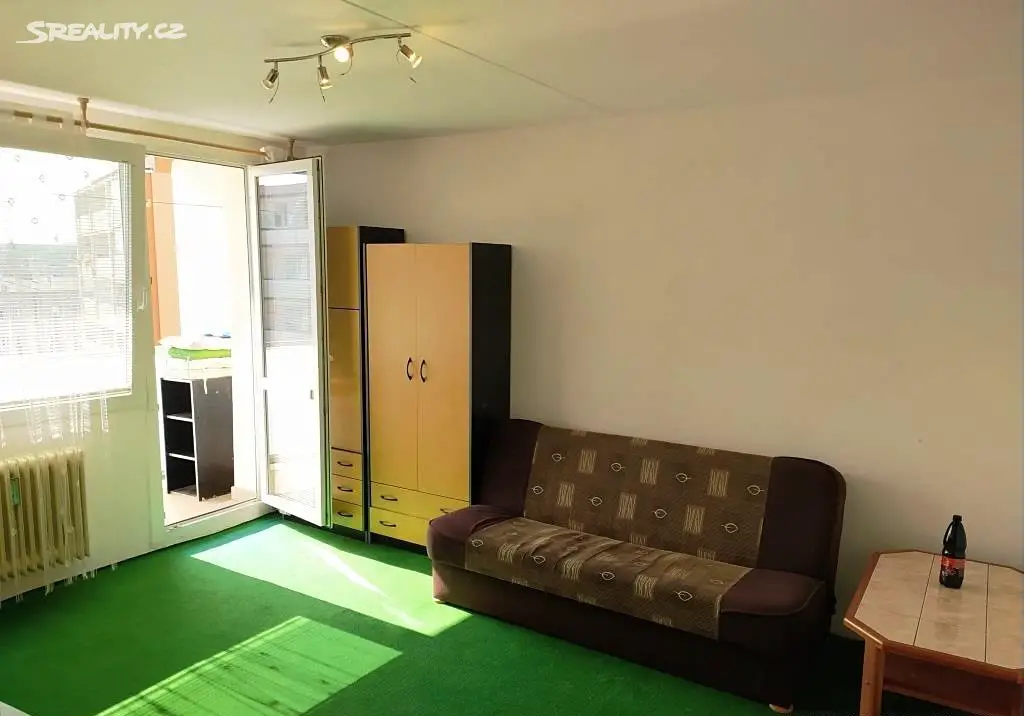 Pronájem bytu 1+1 34 m², Děčínská, Kladno - Kročehlavy