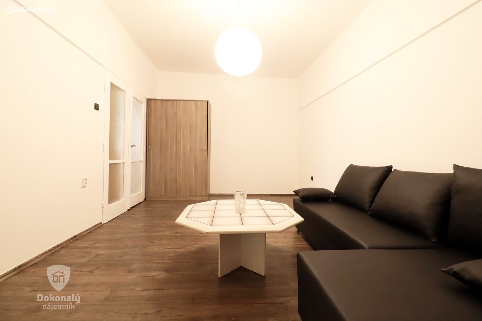 Pronájem bytu 1+1 36 m², Družstevní ochoz, Praha 4 - Nusle