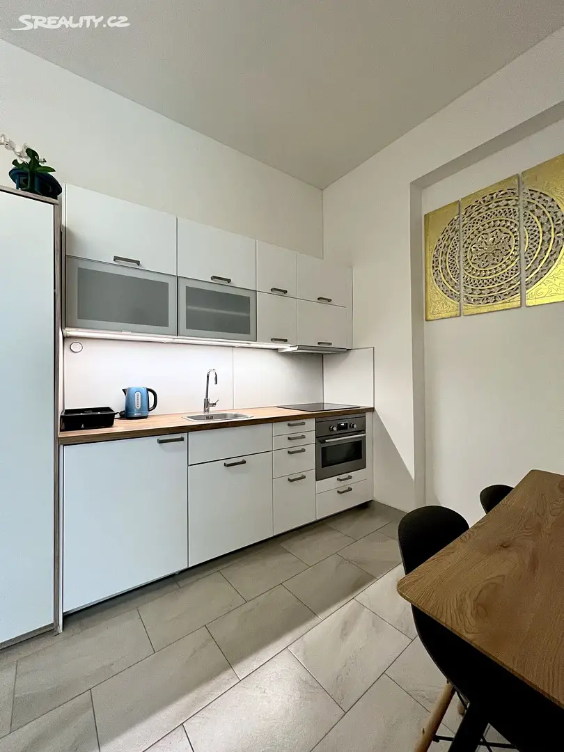 Pronájem bytu 1+kk 55 m², Pštrossova, Praha 1 - Nové Město