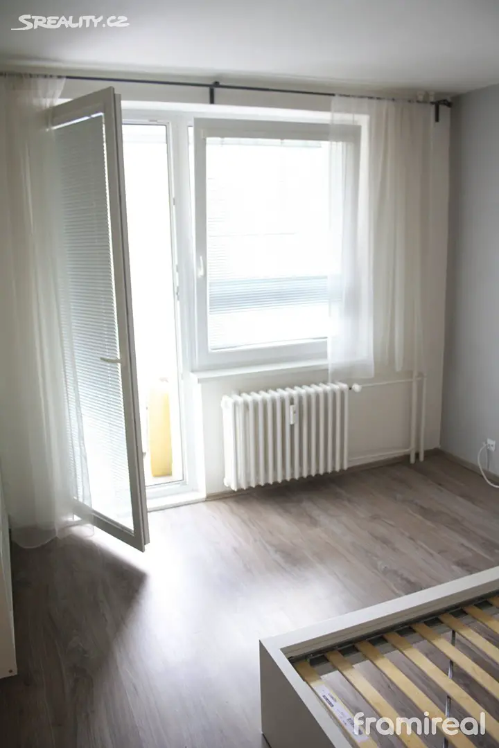 Pronájem bytu 2+1 42 m², Kuršova, Brno - Bystrc