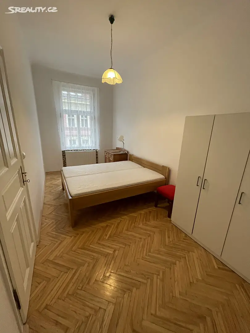 Pronájem bytu 2+1 65 m², Koubkova, Praha 2 - Vinohrady