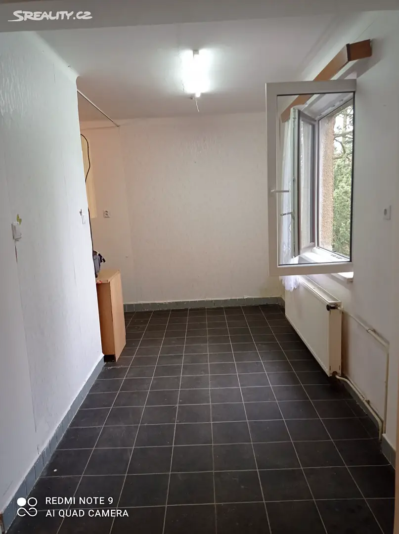 Prodej bytu 2+1 56 m², Velké Popovice, okres Praha-východ