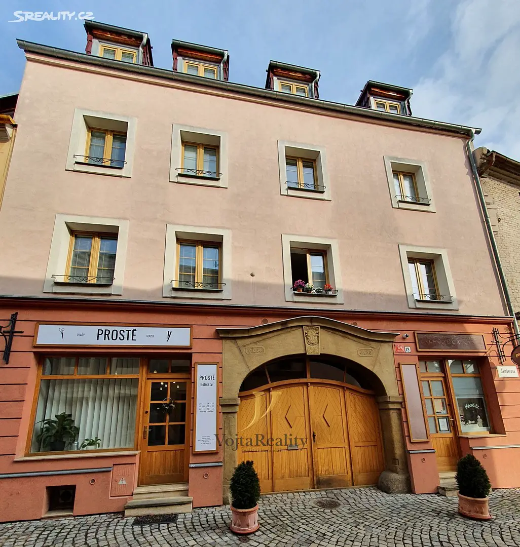 Pronájem bytu 1+1 38 m² (Podkrovní), Šemberova, Olomouc