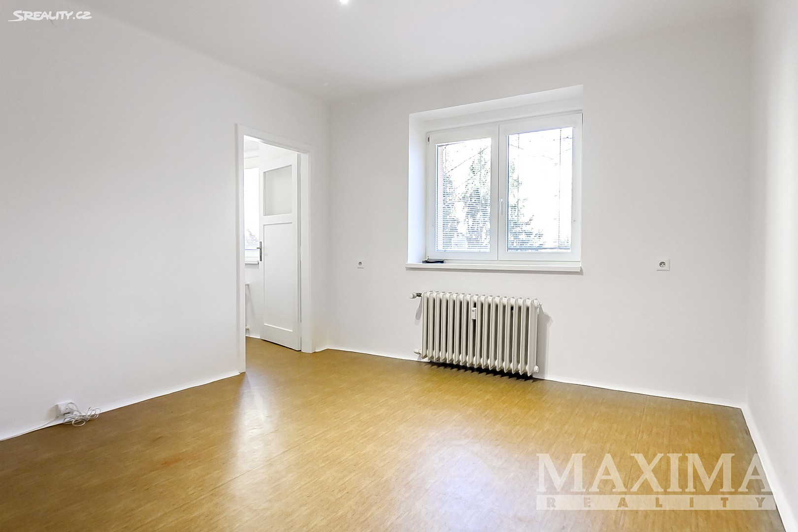 Pronájem bytu 1+1 28 m², U hráze, Praha 10 - Strašnice