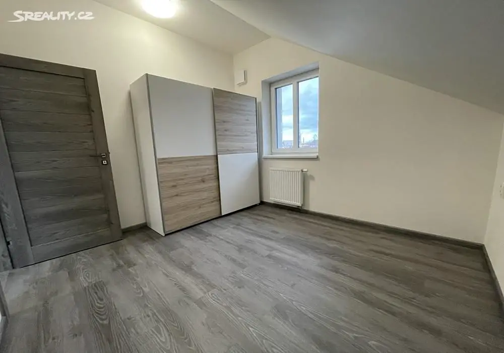 Pronájem bytu 3+kk 63 m² (Mezonet), Grégrova, Kralupy nad Vltavou