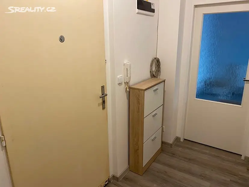 Prodej bytu 1+1 40 m², Višňová, Milovice - Mladá