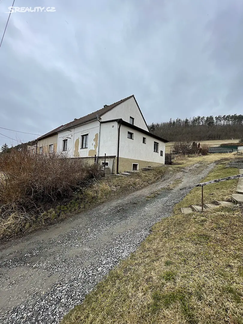 Prodej  rodinného domu 193 m², pozemek 471 m², Berounská, Králův Dvůr - Zahořany