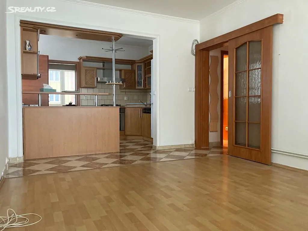Pronájem bytu 2+1 65 m², Východní, Karlovy Vary - Drahovice