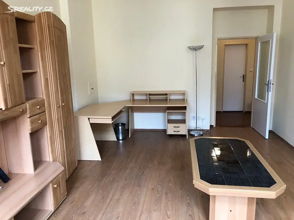Pronájem bytu 3+kk 71 m², Vítězná, Karlovy Vary