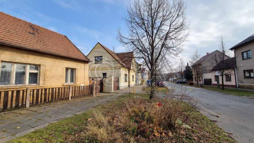 Průhon, Stará Boleslav, Praha-východ
