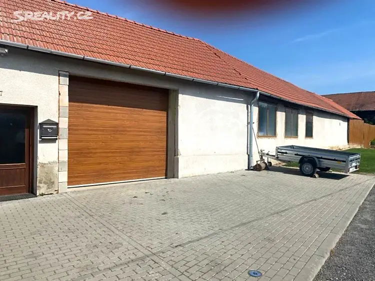 Prodej  rodinného domu 300 m², pozemek 3 598 m², Hranice - Hranice VII-Slavíč, okres Přerov