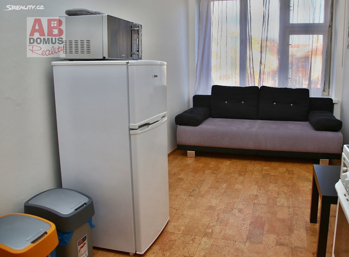 Pronájem bytu 1+1 43 m², Bozděchova, Praha 5 - Smíchov