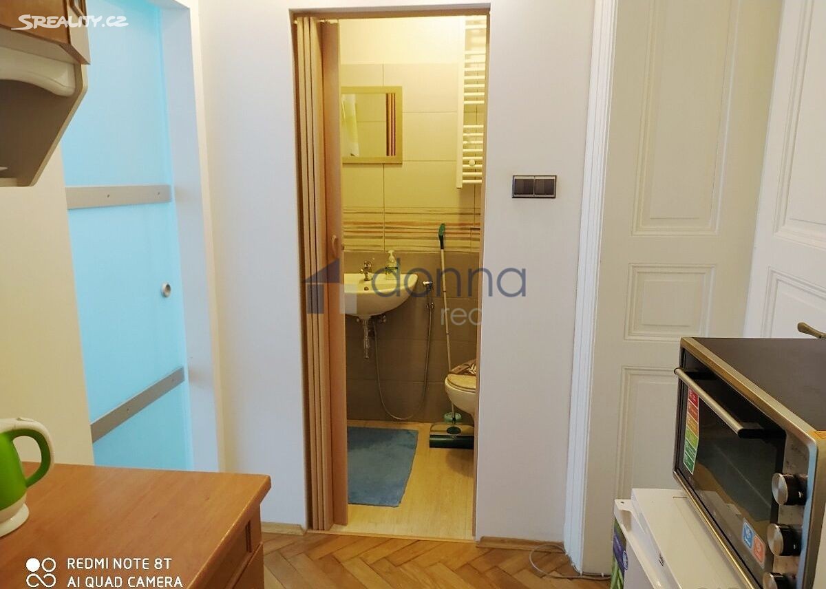Pronájem bytu 1+1 26 m², Španělská, Praha 2 - Vinohrady