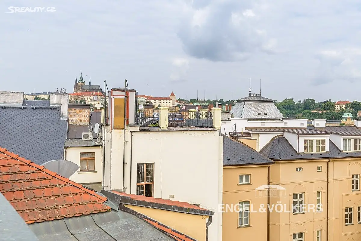 Pronájem bytu 5+kk 200 m² (Mezonet), Valentinská, Praha 1 - Staré Město