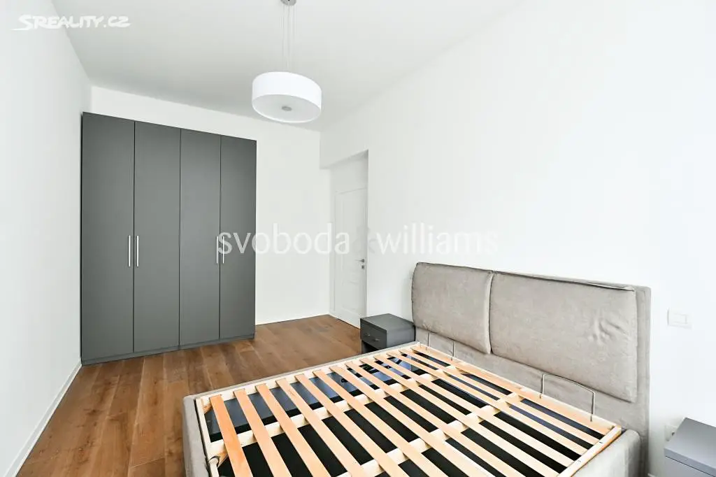 Prodej bytu 3+kk 68 m², Kmochova, Praha 5 - Smíchov
