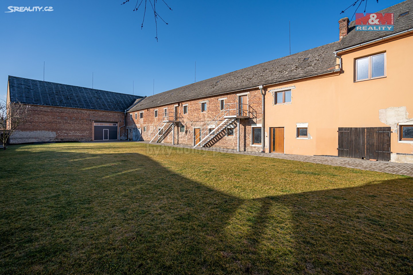 Prodej  rodinného domu 600 m², pozemek 2 700 m², Uničov - Benkov, okres Olomouc