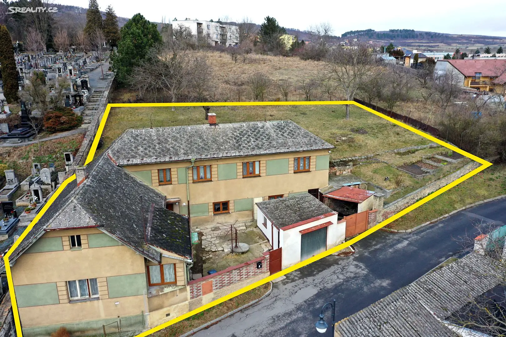 Prodej  rodinného domu 200 m², pozemek 1 068 m², U Hřbitova, Zdice