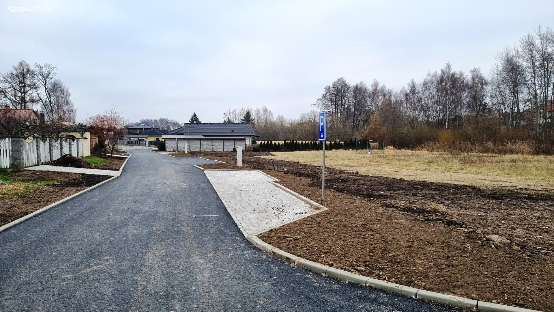 Prodej  stavebního pozemku 854 m², Tuchlovice, okres Kladno