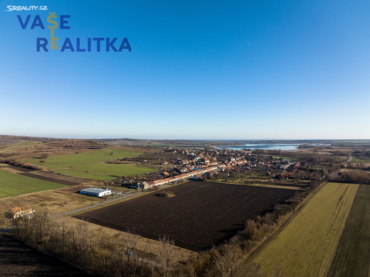 Prodej  komerčního pozemku 4 429 m², Sedlec, okres Břeclav