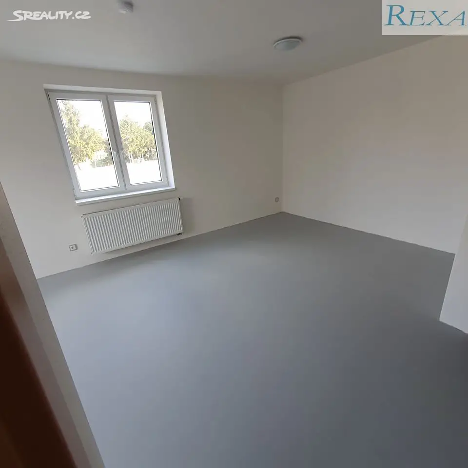 Pronájem bytu 1+kk 45 m², Klobásova, Brno - Starý Lískovec