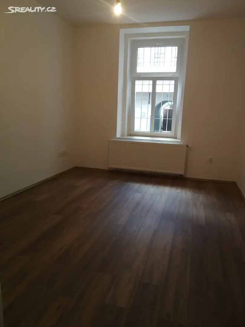 Pronájem bytu 3+1 63 m², Plzeňská, Praha 5 - Smíchov