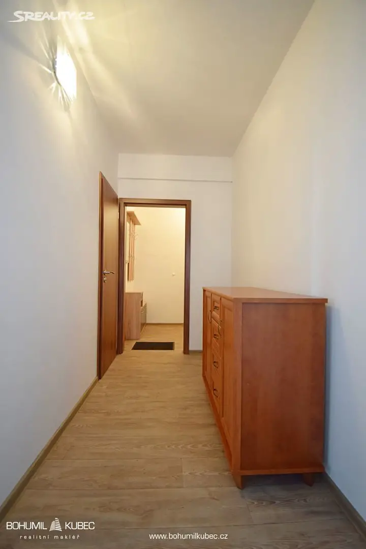 Pronájem bytu 1+1 42 m², Moskevská, Tábor