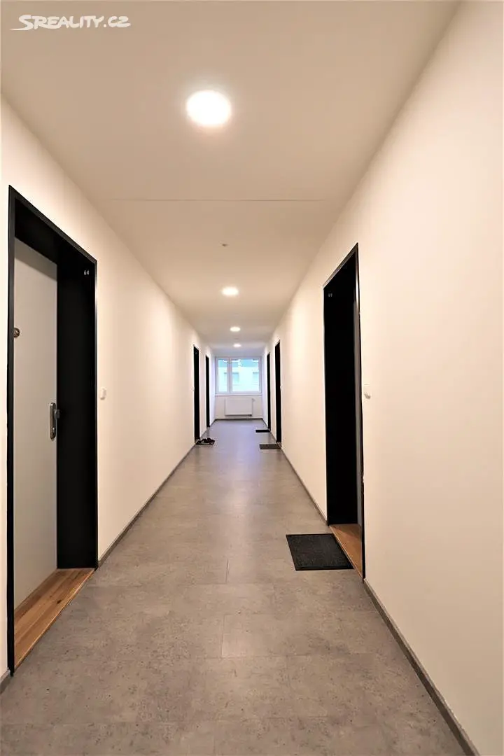 Pronájem bytu 1+kk 35 m², třída Generála Píky, Brno - Černá Pole