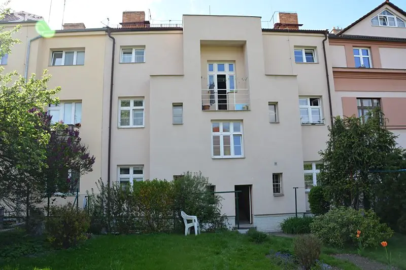 Pronájem bytu 1+kk 20 m², U Hvězdy, Praha 6 - Břevnov
