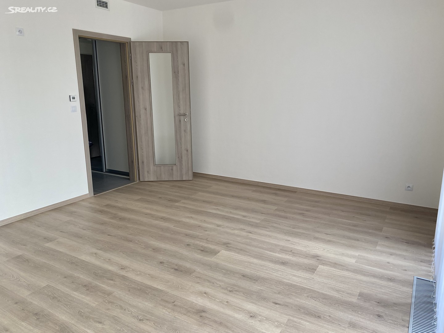 Pronájem bytu 1+kk 37 m², Do zahrádek II, Praha - Třebonice