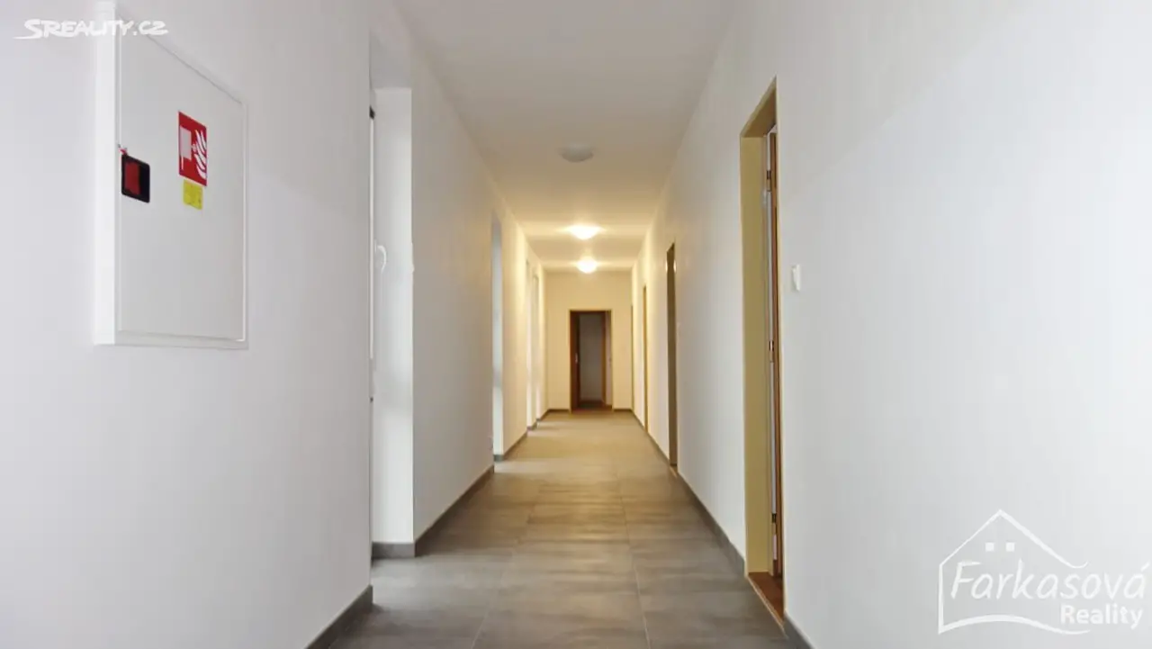 Pronájem bytu 1+kk 29 m², Na Slovanech, Lanškroun - Žichlínské Předměstí