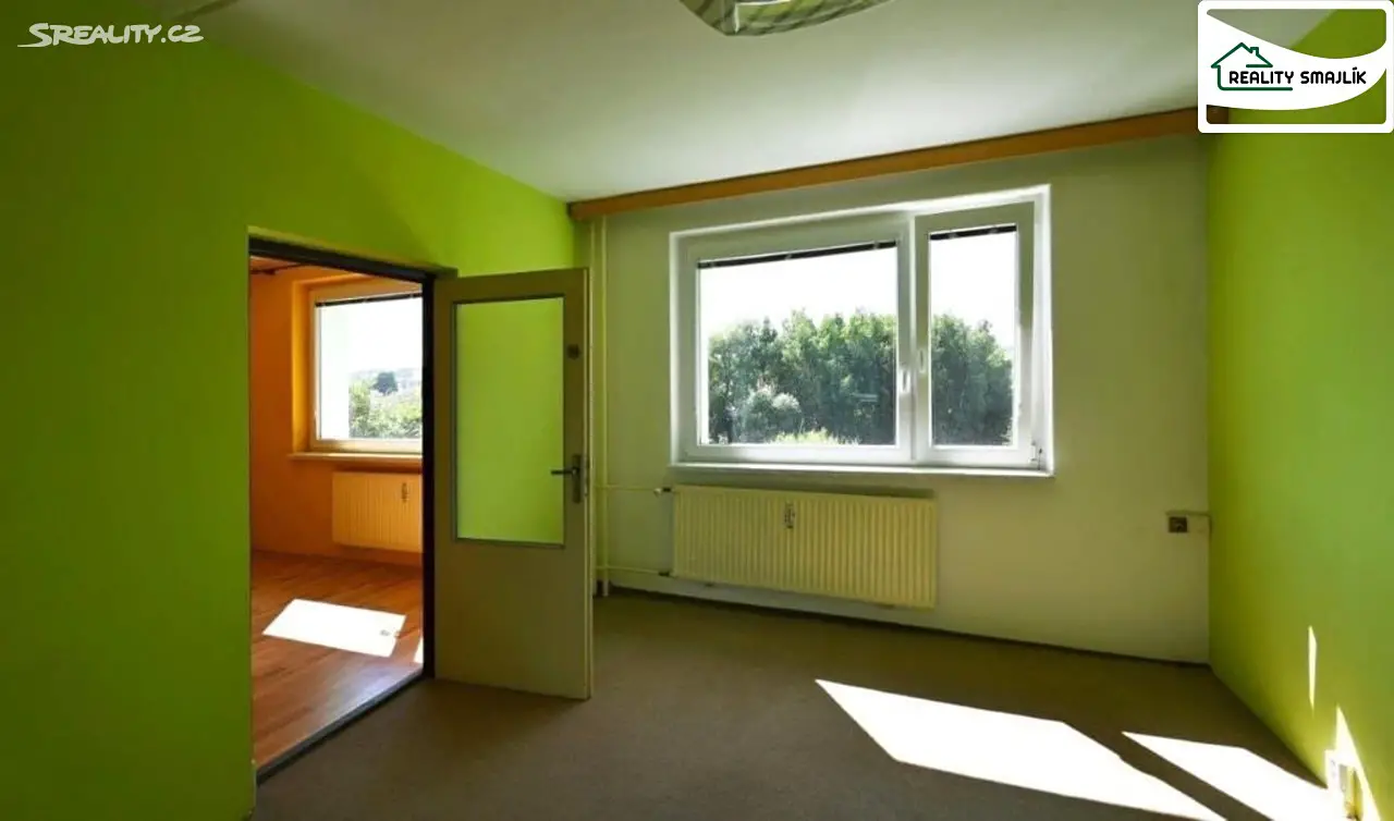 Prodej bytu 1+1 35 m², Cheb - Střížov, okres Cheb